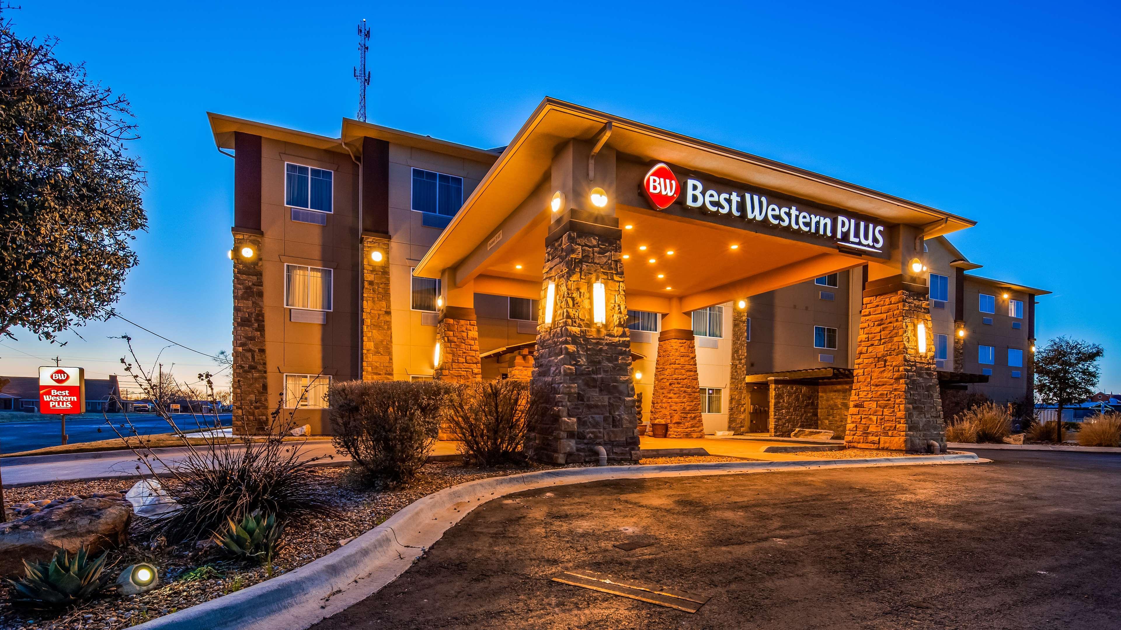 Best Western Plus Seminole Hotel y Suites Exterior foto